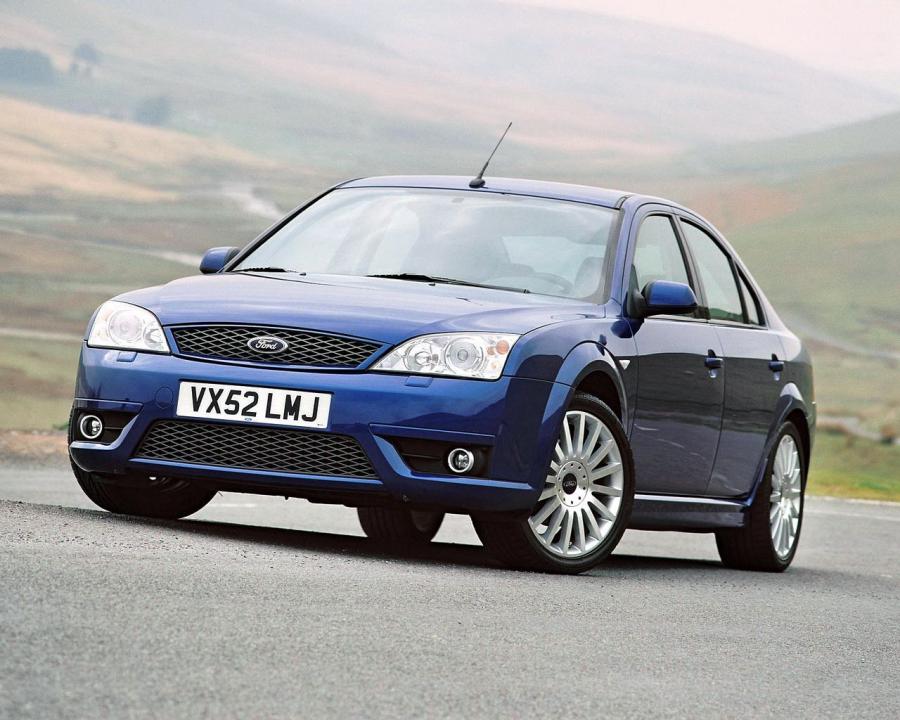  Ford Mondeo ST220 5-Door 2002 года  (фото 6 из 24)